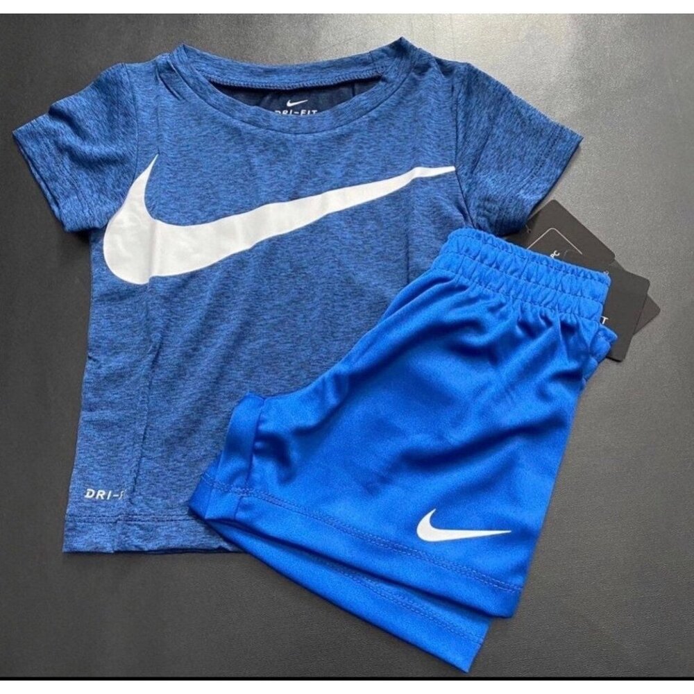NWT Nike Athletic Set Baby Boys Size 12M